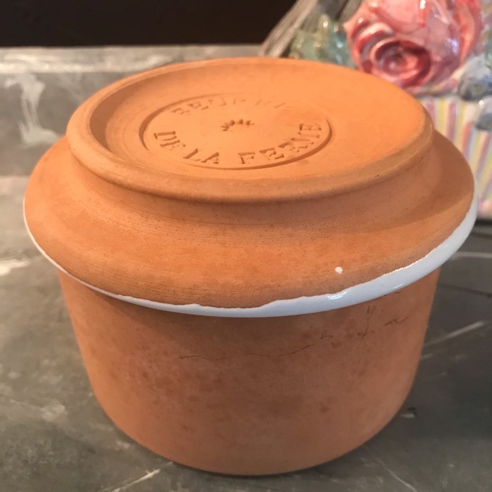 TERRA-COTTA GARLIC BOWL